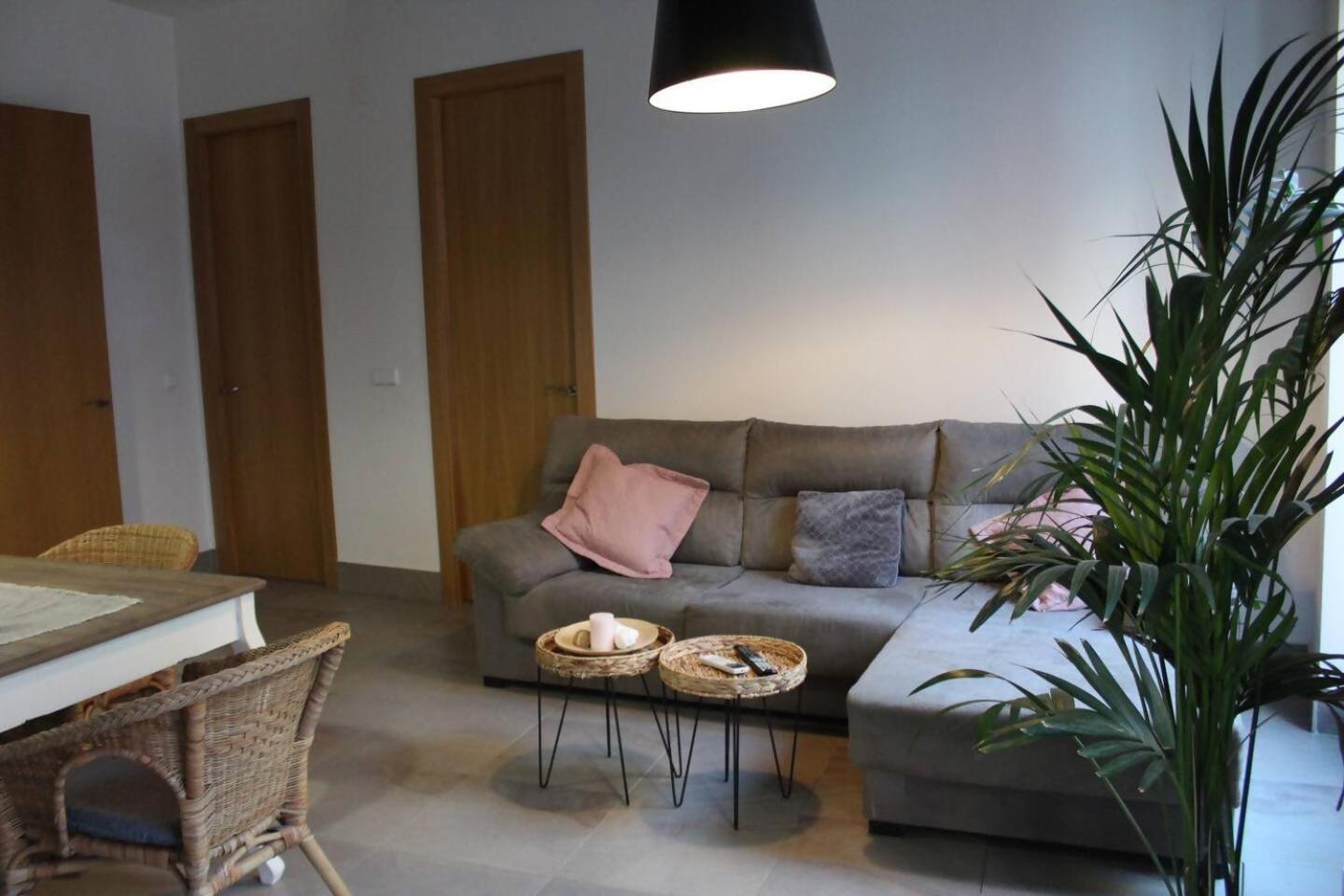 Lovelyloft Castanos อาลิกันเต ภายนอก รูปภาพ