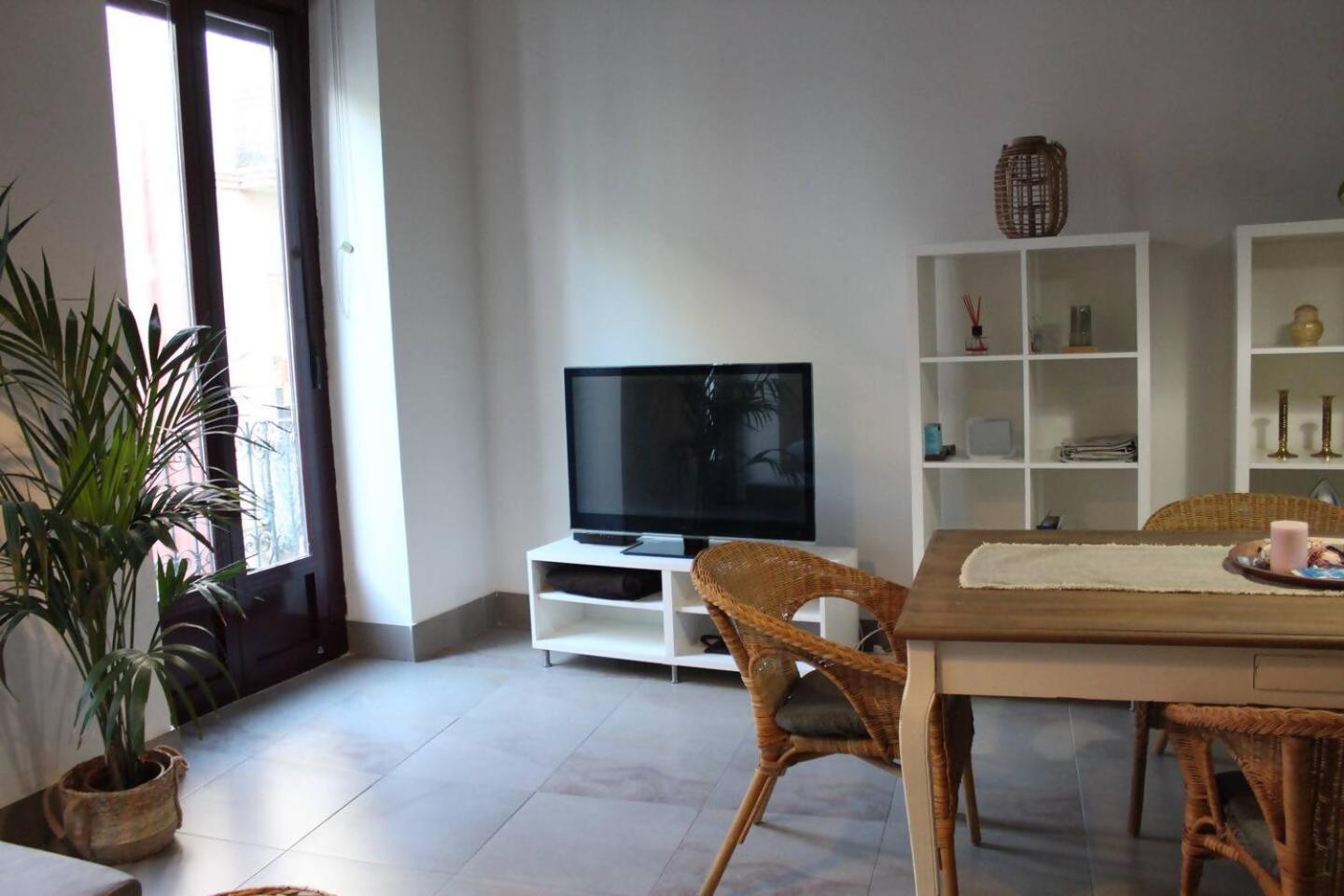 Lovelyloft Castanos อาลิกันเต ภายนอก รูปภาพ